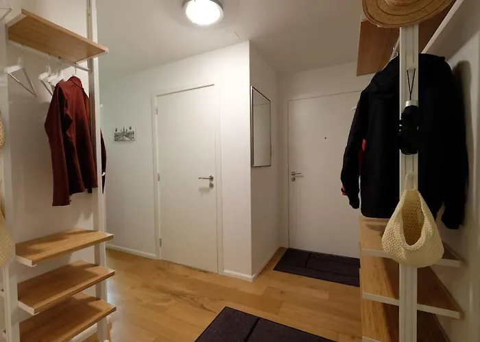 Wonderful With Cablecar To Area Apartment