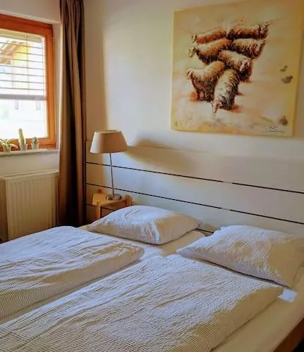 Wonderful With Cablecar To Area *