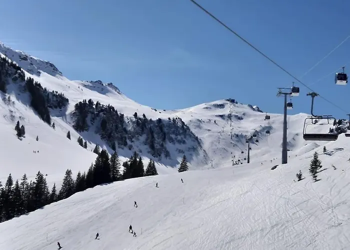 Wonderful With Cablecar To Area *